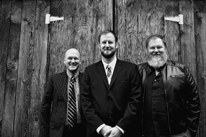 pender island wedding family portrait