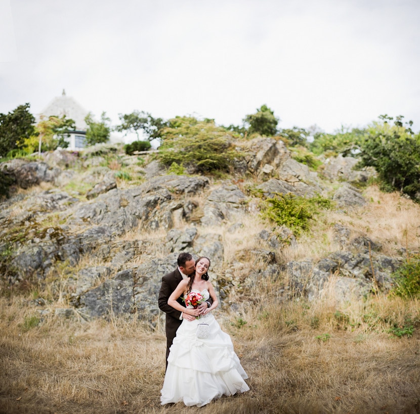 wedding portraits at government house in victoria bc