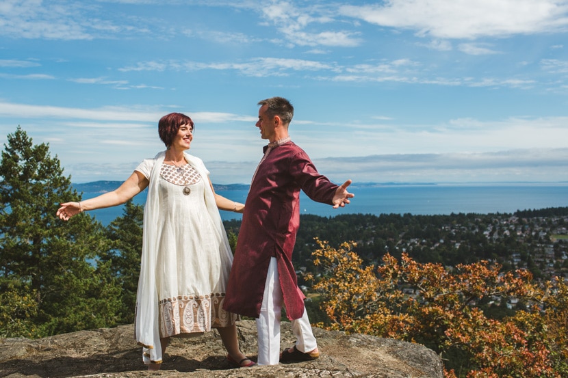 Mountain top elopement in Victoria, BC