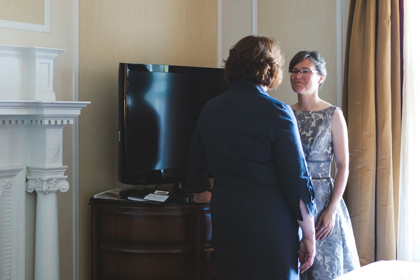 brides getting ready for fairmont empress hotel wedding