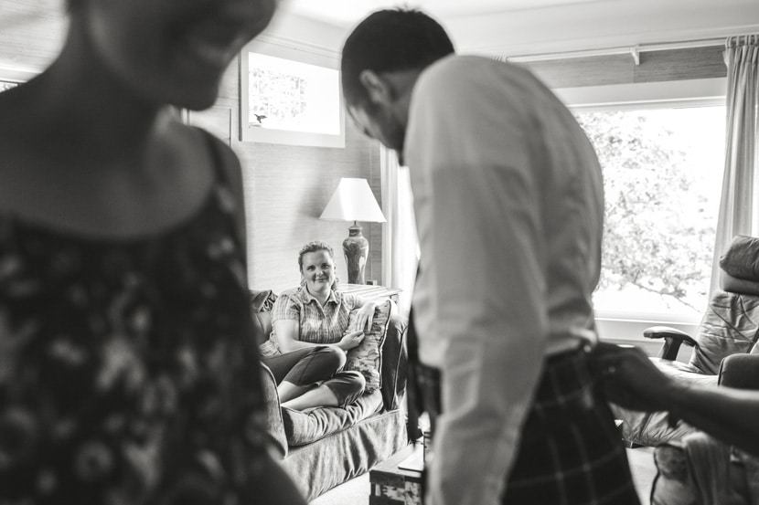 bridal party prep before mount tolmie wedding