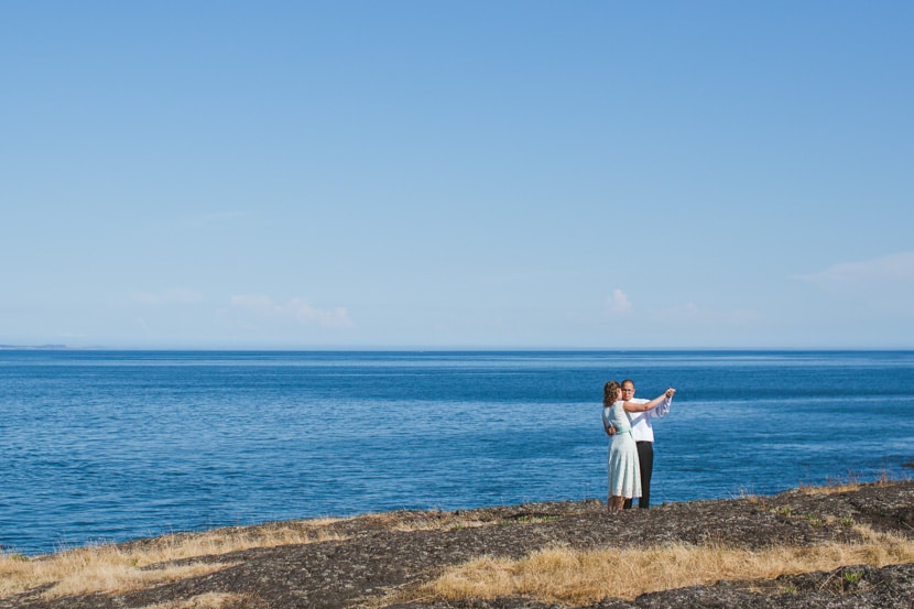 wedding photography at glencoe cove oceanside park