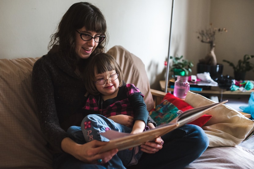 documentary family photography in Victoria, BC by Lara Eichhorn