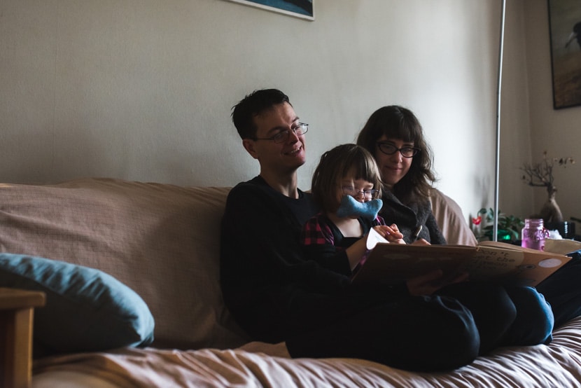 documentary family photography in Victoria, BC by Lara Eichhorn