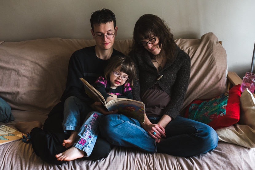 documentary family photography in Victoria, BC by Lara Eichhorn