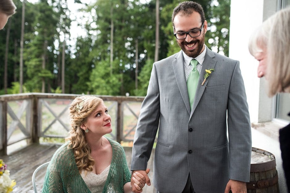 rainy-sea-cider-wedding_0119