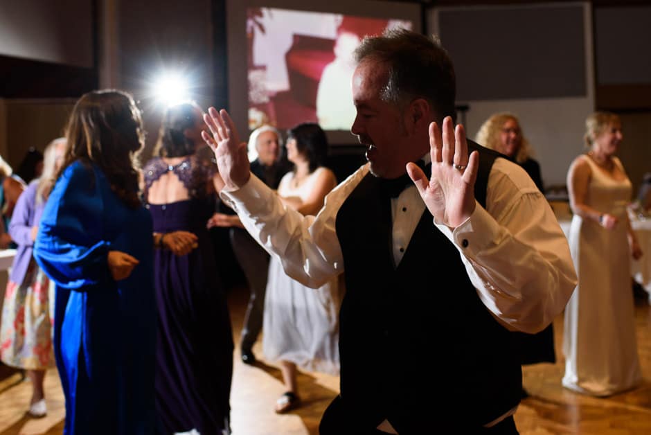 groom dancing